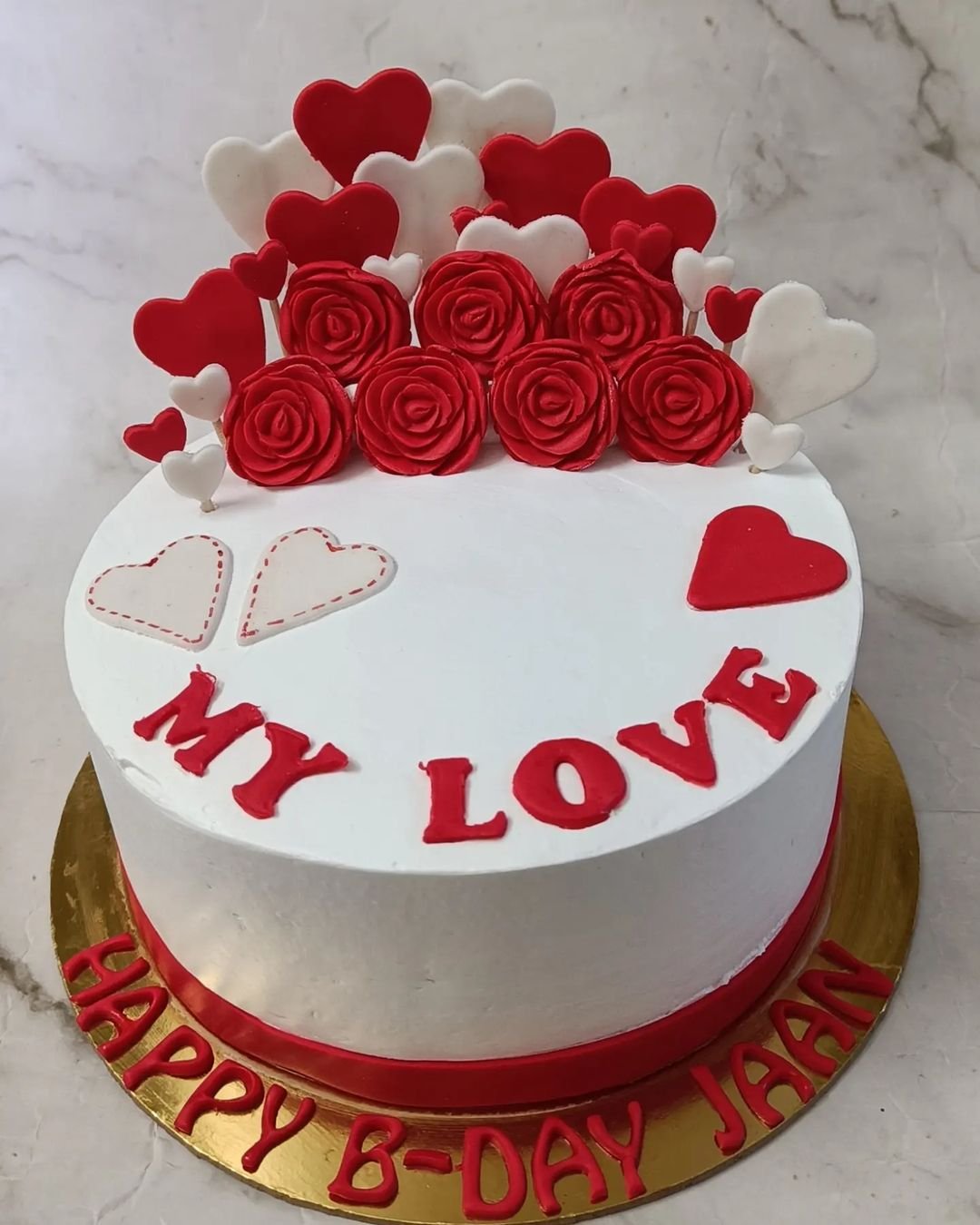 red rose cake