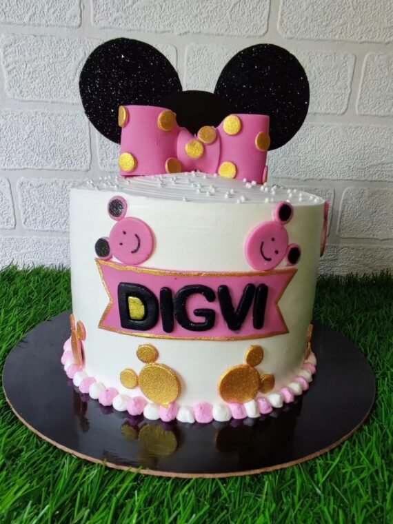 Mini Mouse Theme Cakes